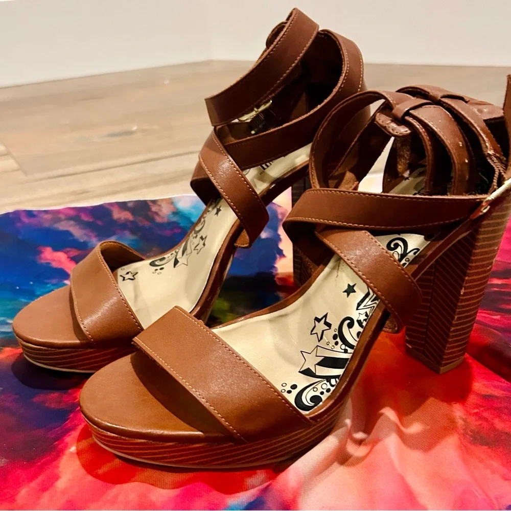 Brash Platform Sandals
